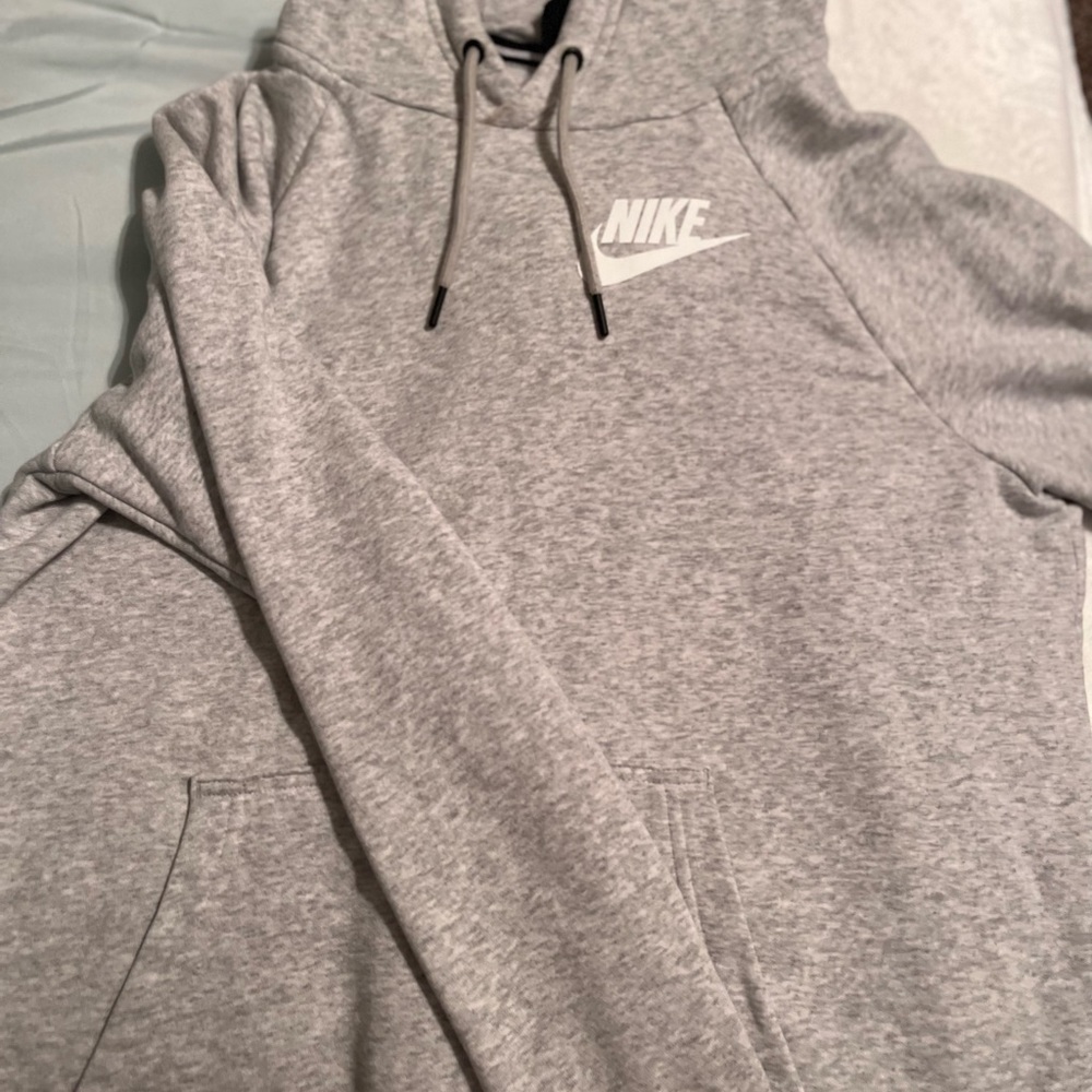 Nike sweatshirt womens